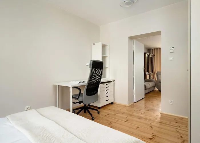 Family With Balcony In By Renters Breslavia